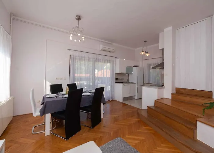 Ferienhaus In 15536 Ika